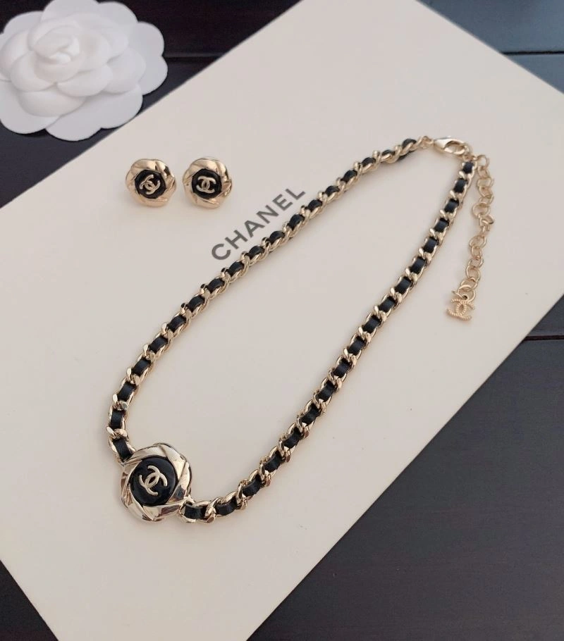 Chanel Earrings Attractive 230177
