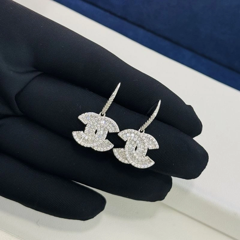 Chanel Earrings Fashionable 230180