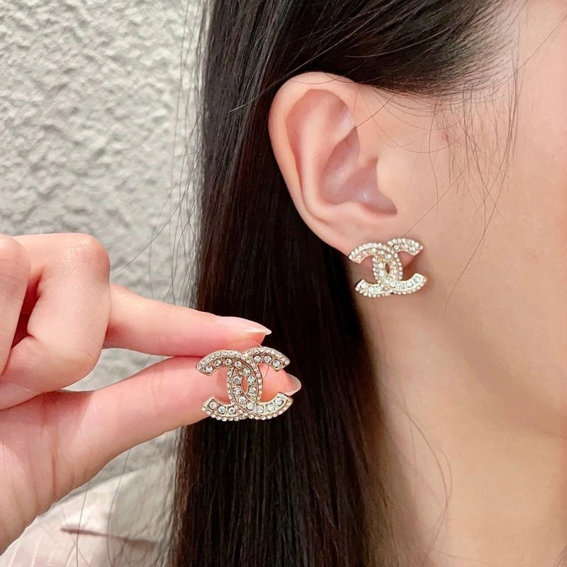 Elegant Chanel Earrings 230161