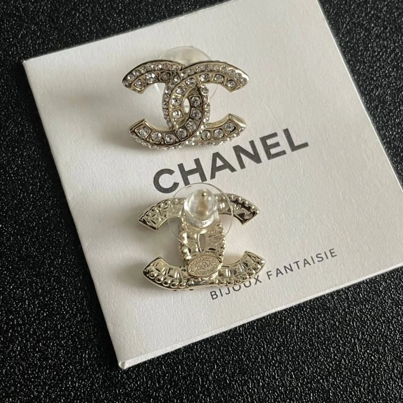 Elegant Chanel Earrings 230161