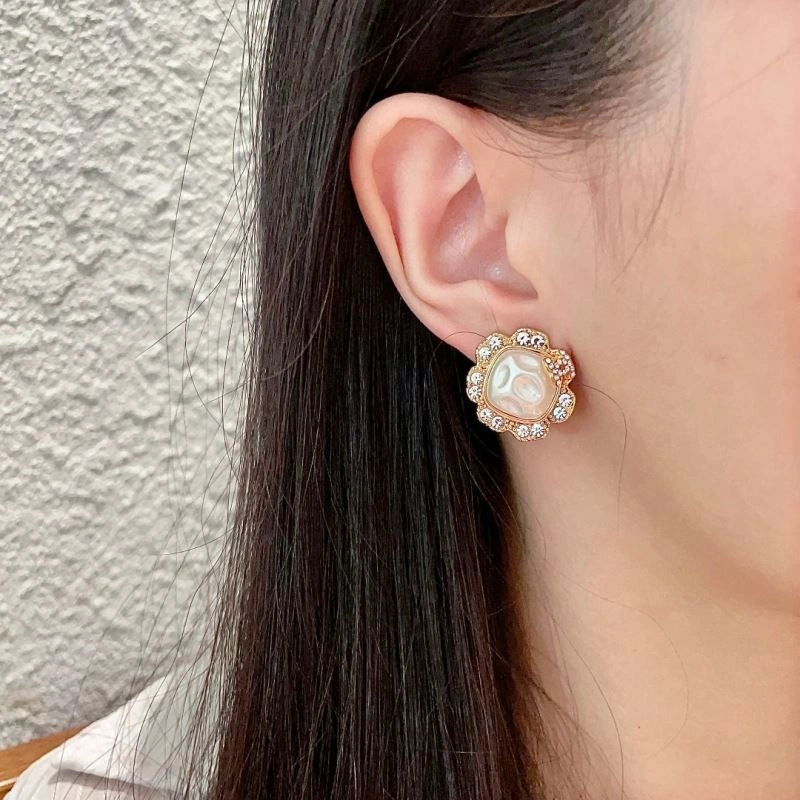 Chanel Earrings TimelessDesign 230189