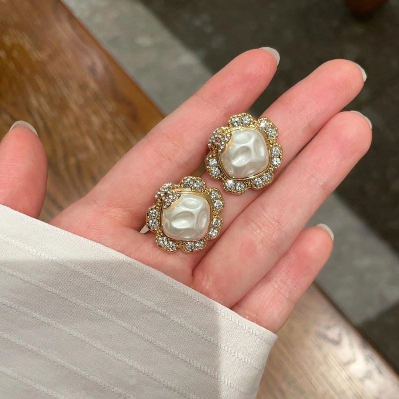 Chanel Earrings TimelessDesign 230189