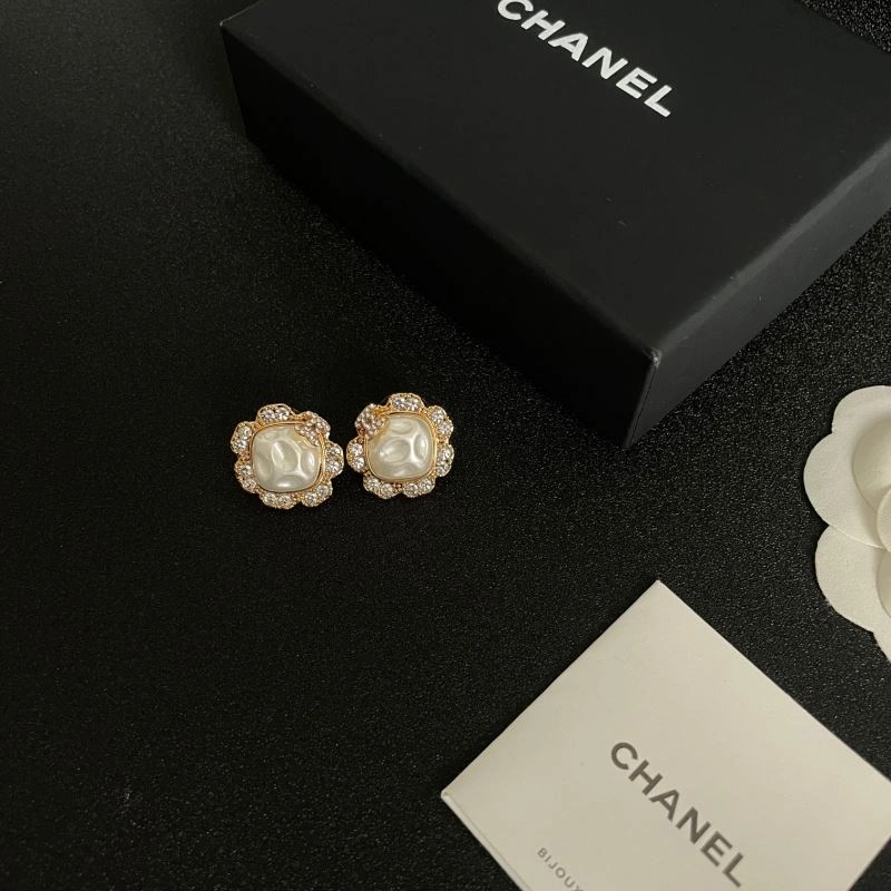 Chanel Earrings TimelessDesign 230189