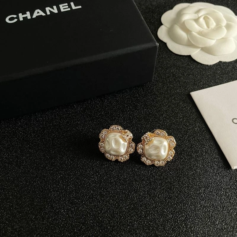 Chanel Earrings TimelessDesign 230189