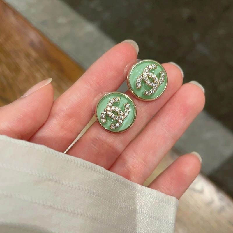WellDesigned Chanel Earrings 230157