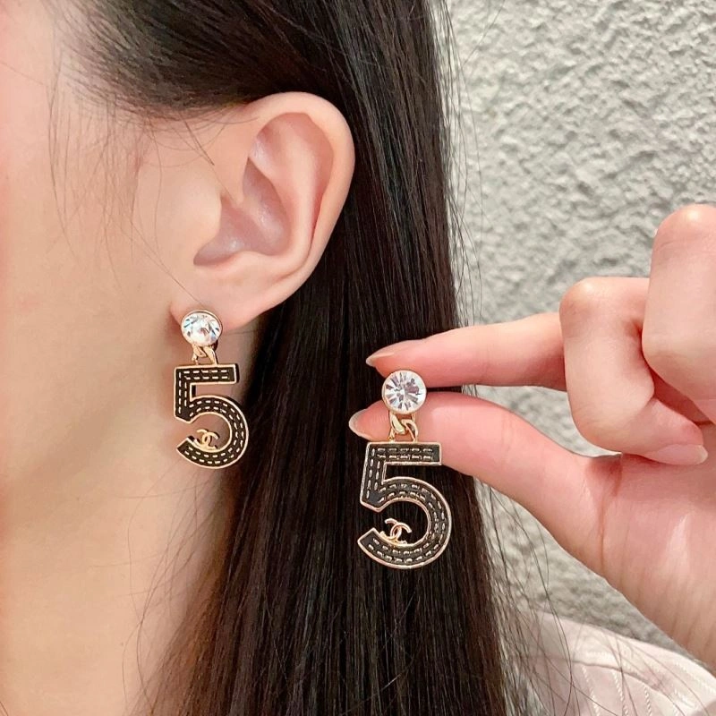 OnTrend Chanel Earrings 230186