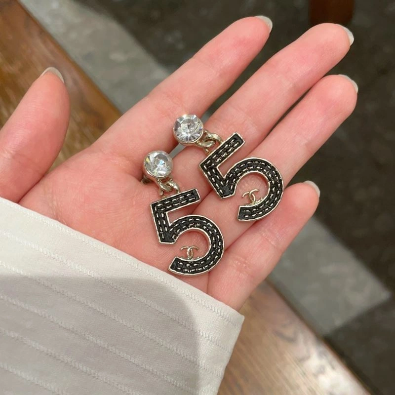 OnTrend Chanel Earrings 230186