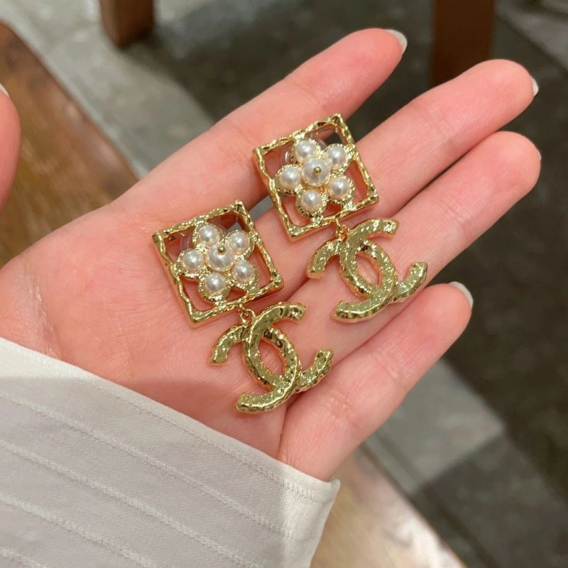 GoAnywhere Chanel Earrings 230172