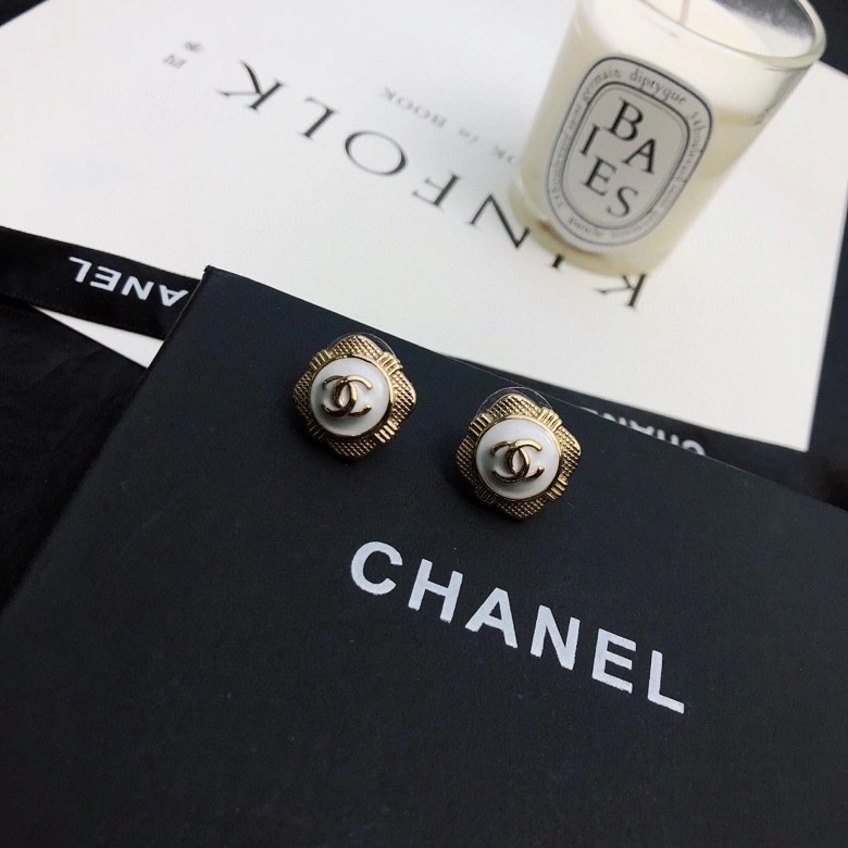 Chanel Earrings EyeCatching 230152