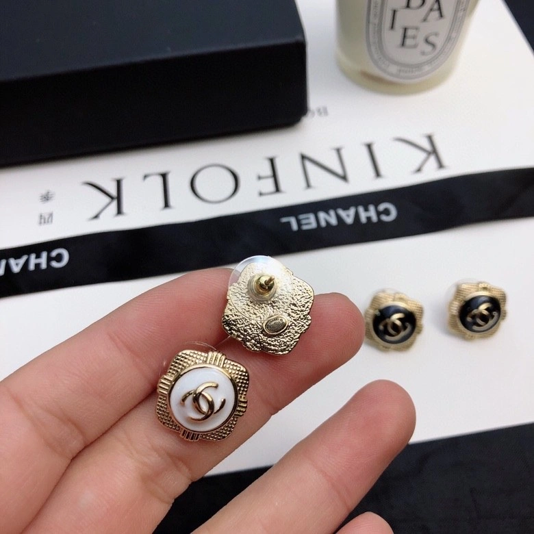 Chanel Earrings EyeCatching 230152