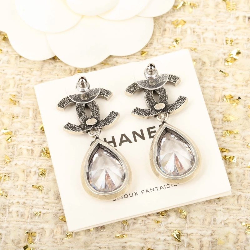 Chanel Earrings Snug 230138