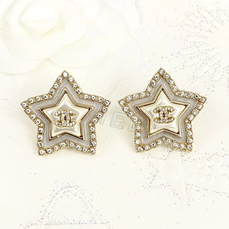 Chanel Earrings Effortless 230137