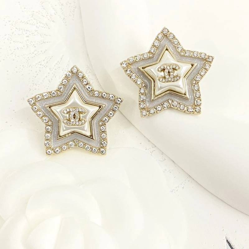 Chanel Earrings Effortless 230137