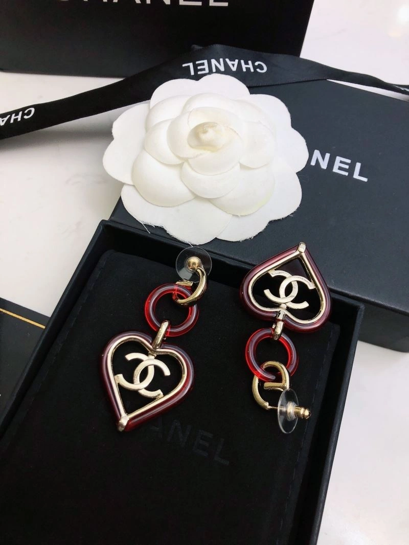 Sleek Chanel Earrings 230146