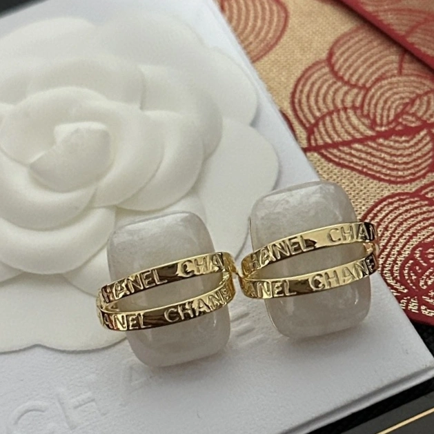 Durable Chanel Earrings 230133
