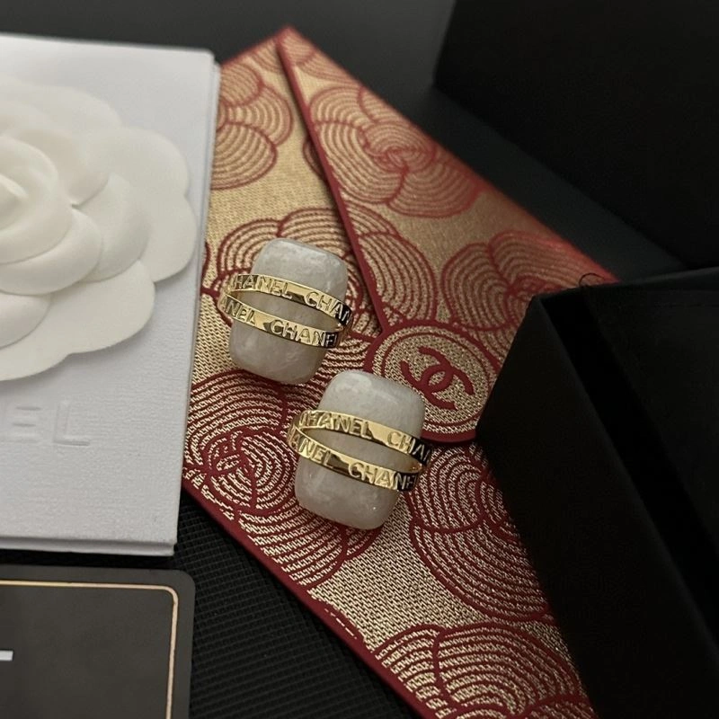 Durable Chanel Earrings 230133