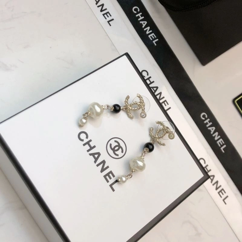 Chanel Earrings Cozy 230191
