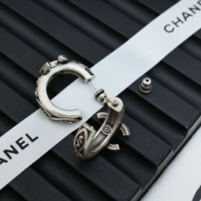 Unisex Chanel Earrings 230117
