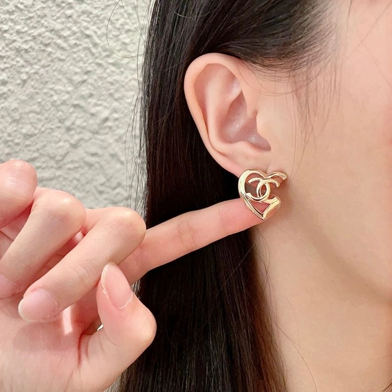 Sporty Chanel Earrings 230119