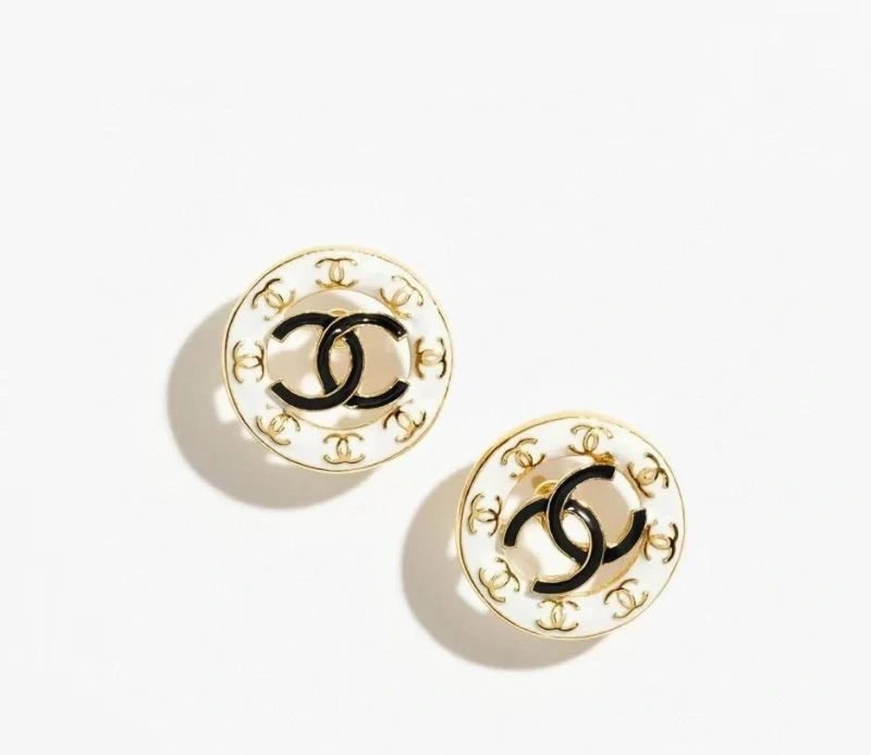 Chanel Earrings Comfortable 230113