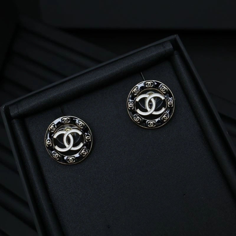 Chanel Earrings Comfortable 230113