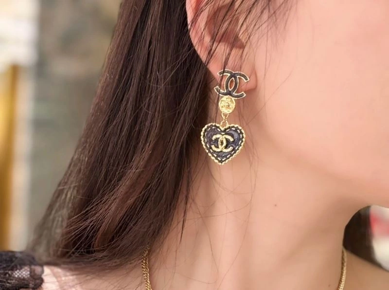 Reliable Chanel Earrings 230095