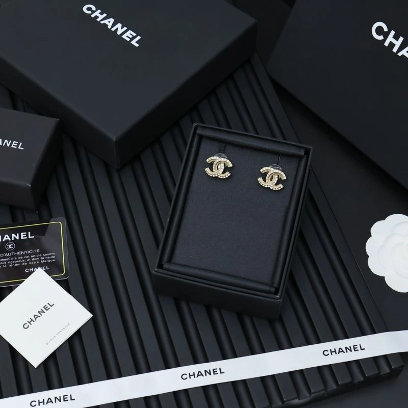 WellDesigned Chanel Earrings 230167