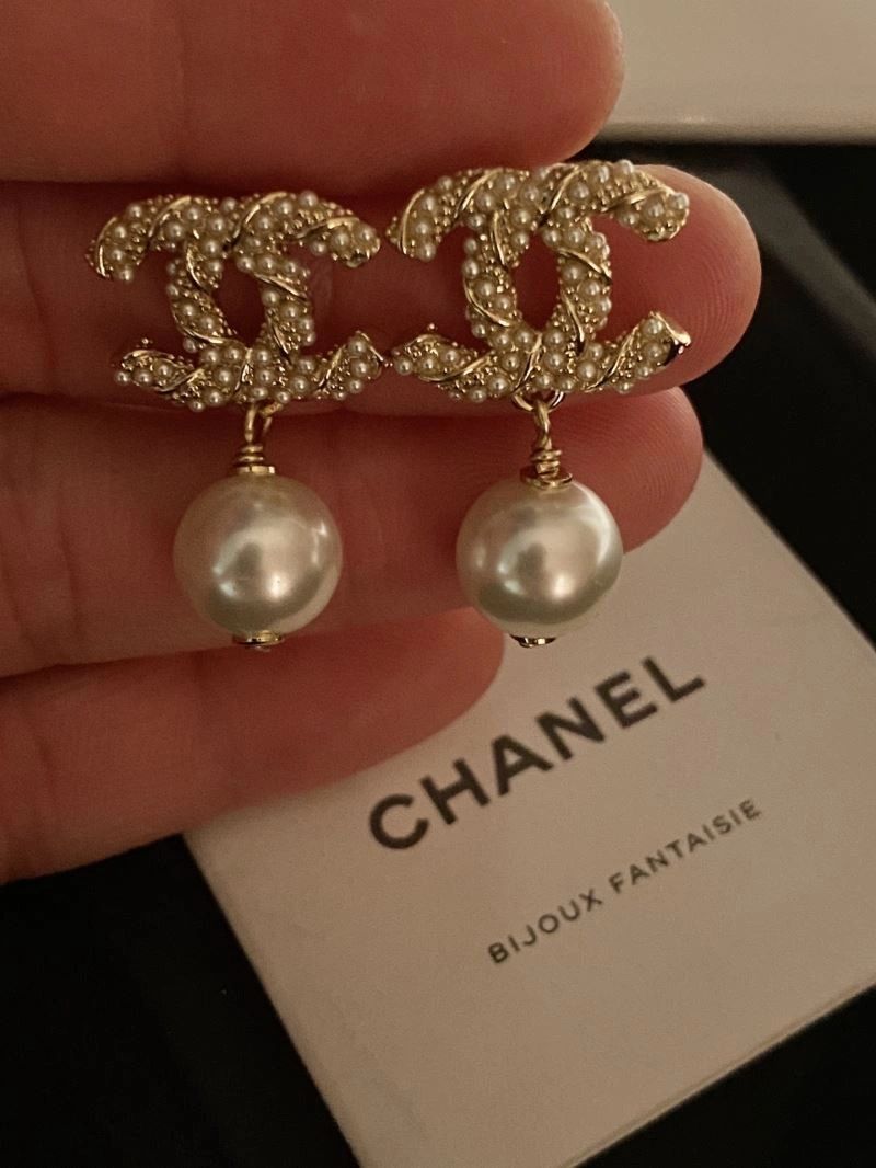 Classic Chanel Earrings 230085