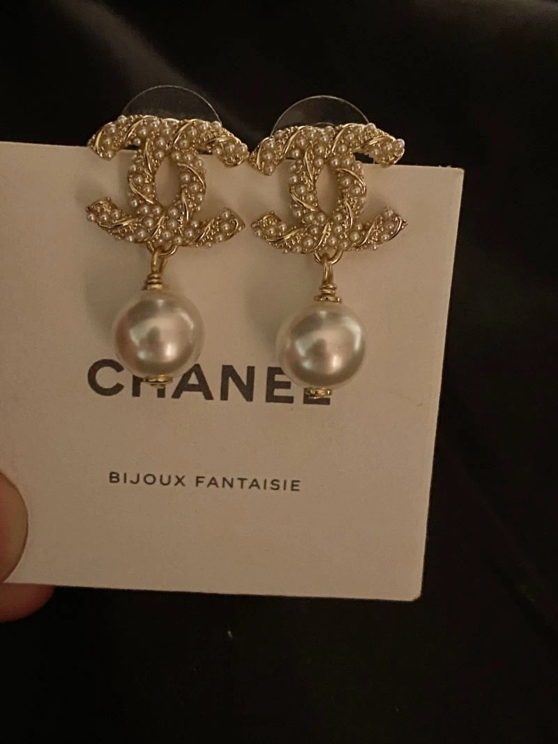 Classic Chanel Earrings 230085