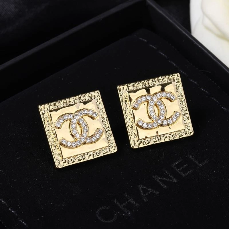 Chanel Earrings Fashionable 230181