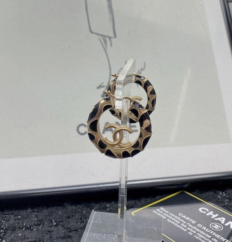 Chanel Earrings Flexible 230118