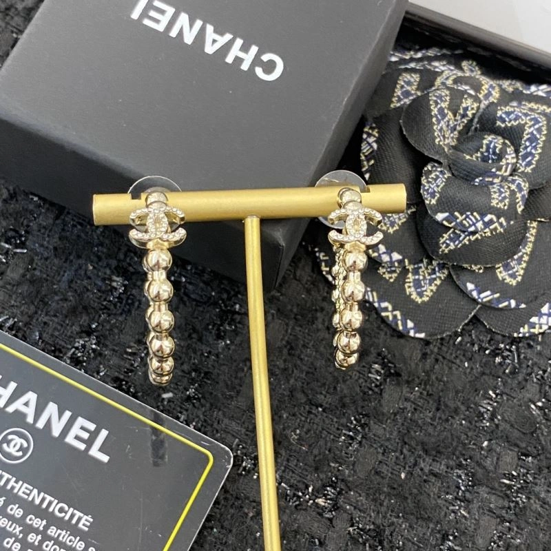 Seasonal Chanel Earrings 230096