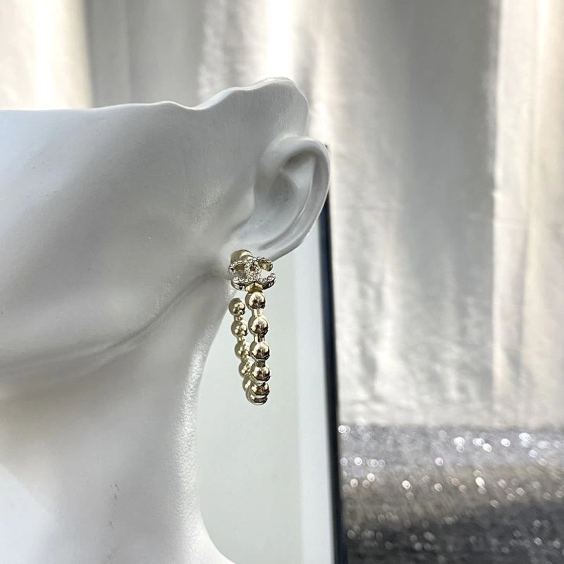Seasonal Chanel Earrings 230096
