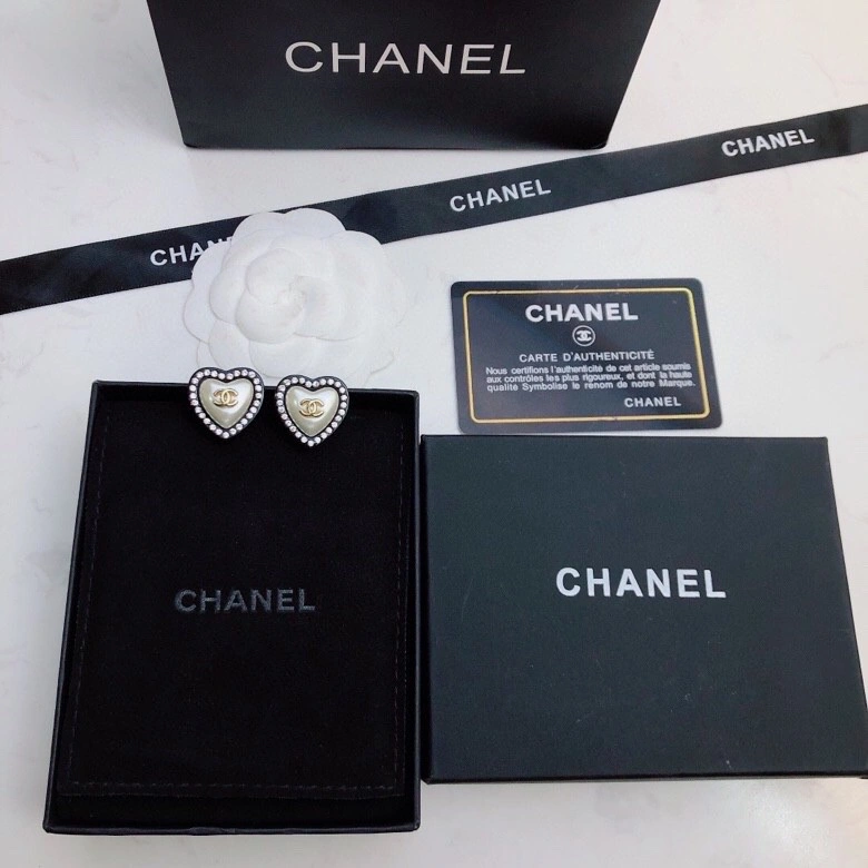 Lightweight Chanel Earrings 230124