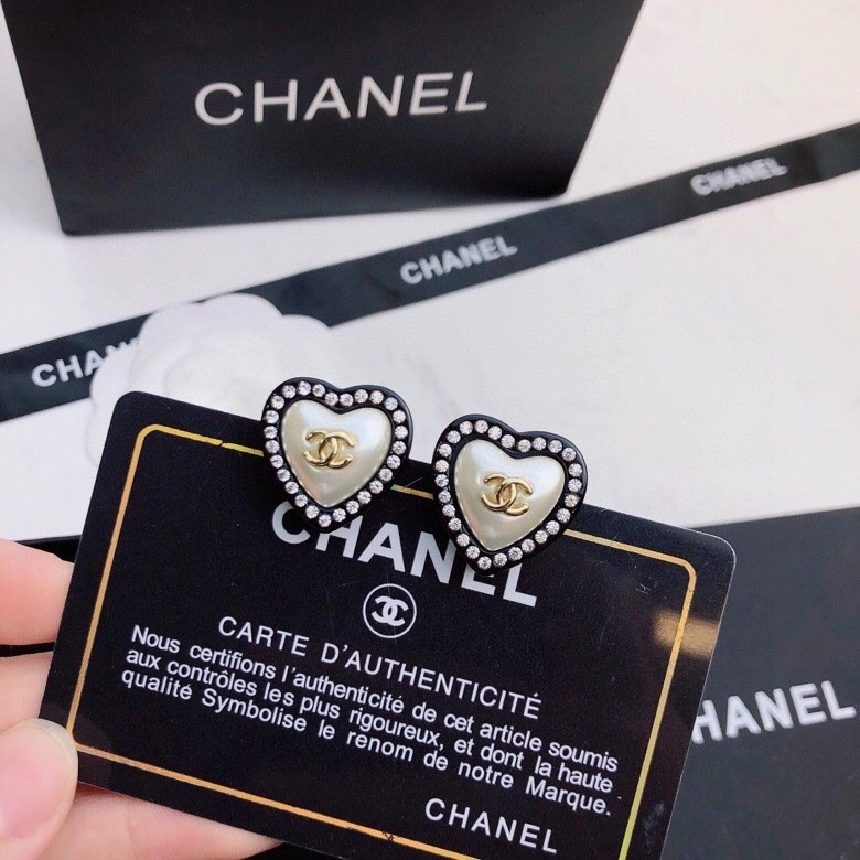 Lightweight Chanel Earrings 230124