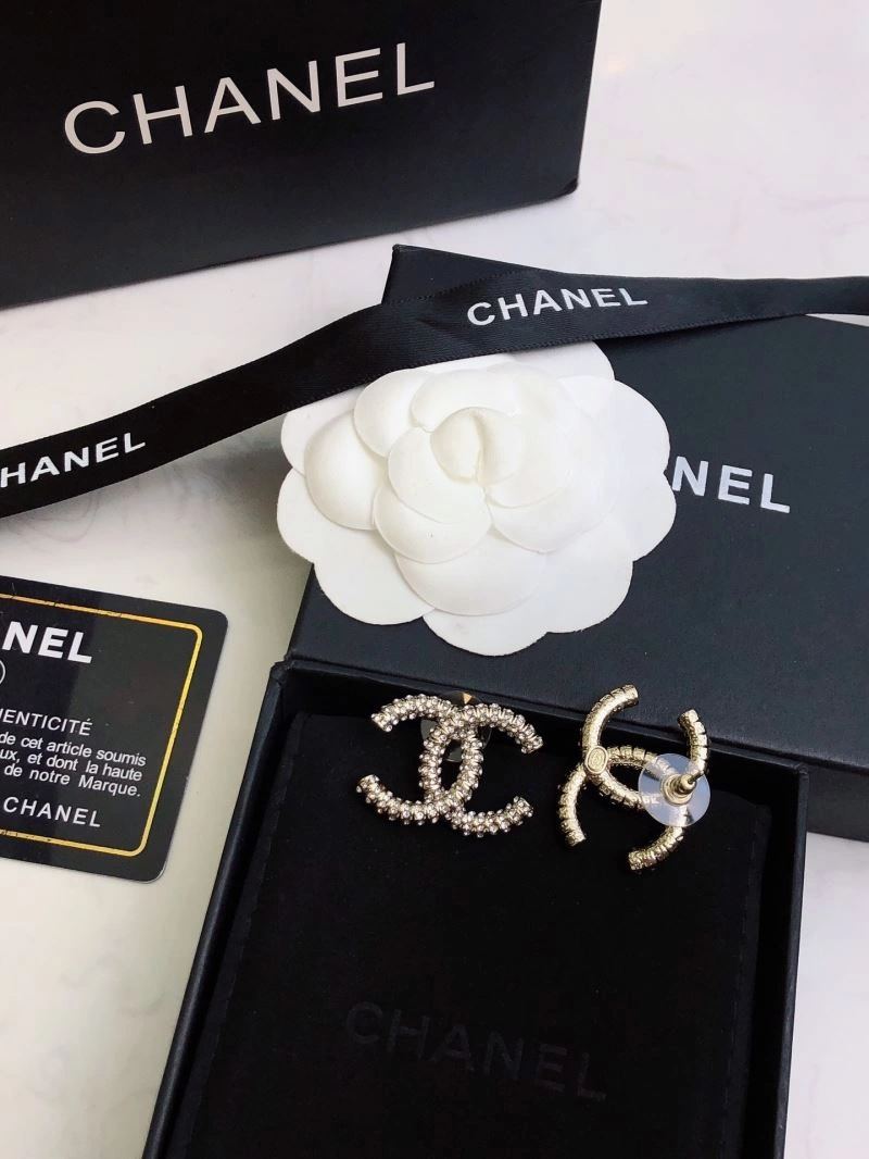 Versatile Chanel Earrings 230149