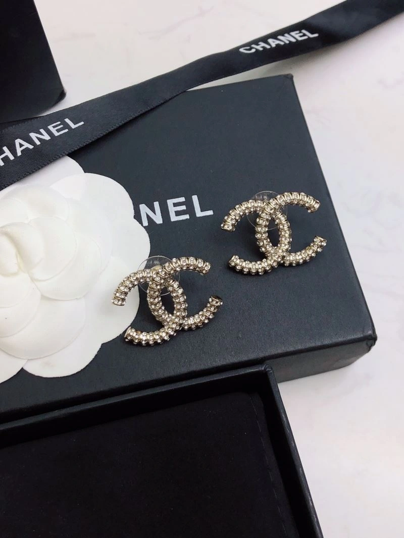 Versatile Chanel Earrings 230149
