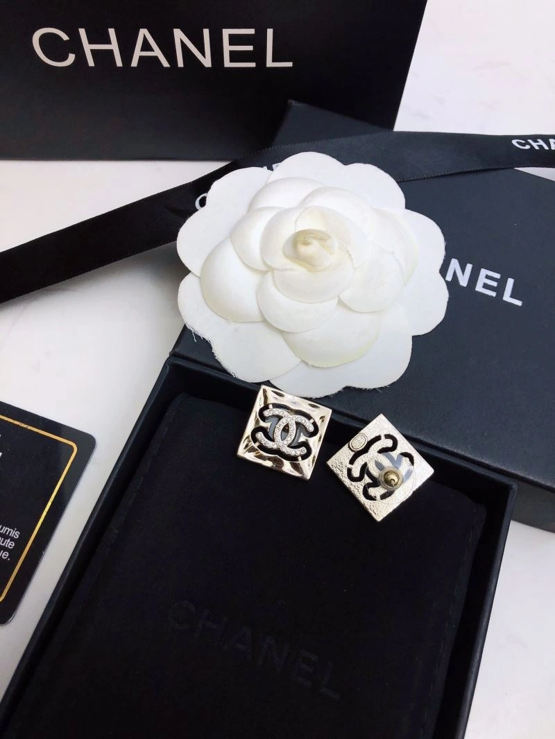 Packable Chanel Earrings 230061