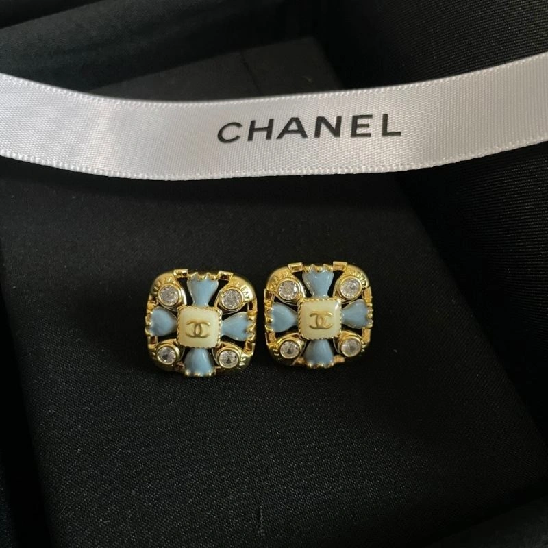 Chanel Earrings Attractive 230062