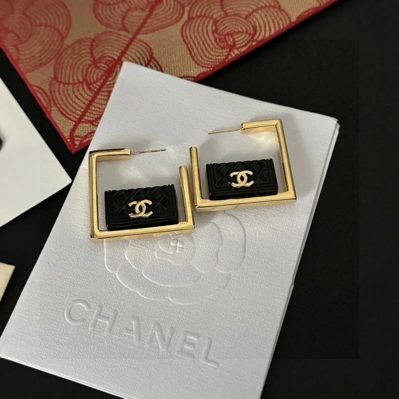 Chanel Earrings Lightweight 230048