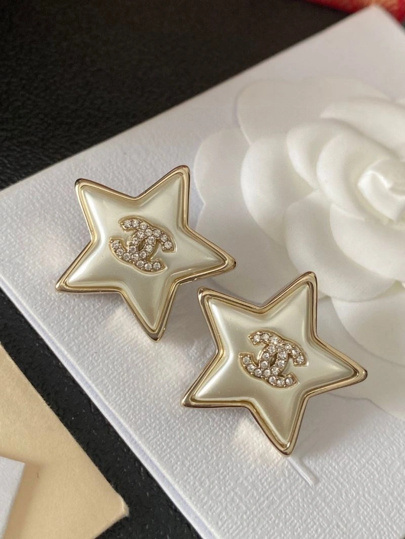 Bright Chanel Earrings 230144