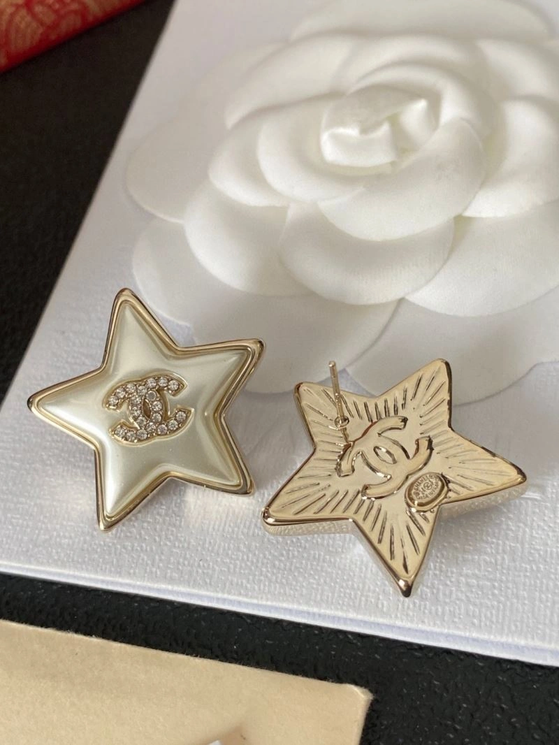 Bright Chanel Earrings 230144