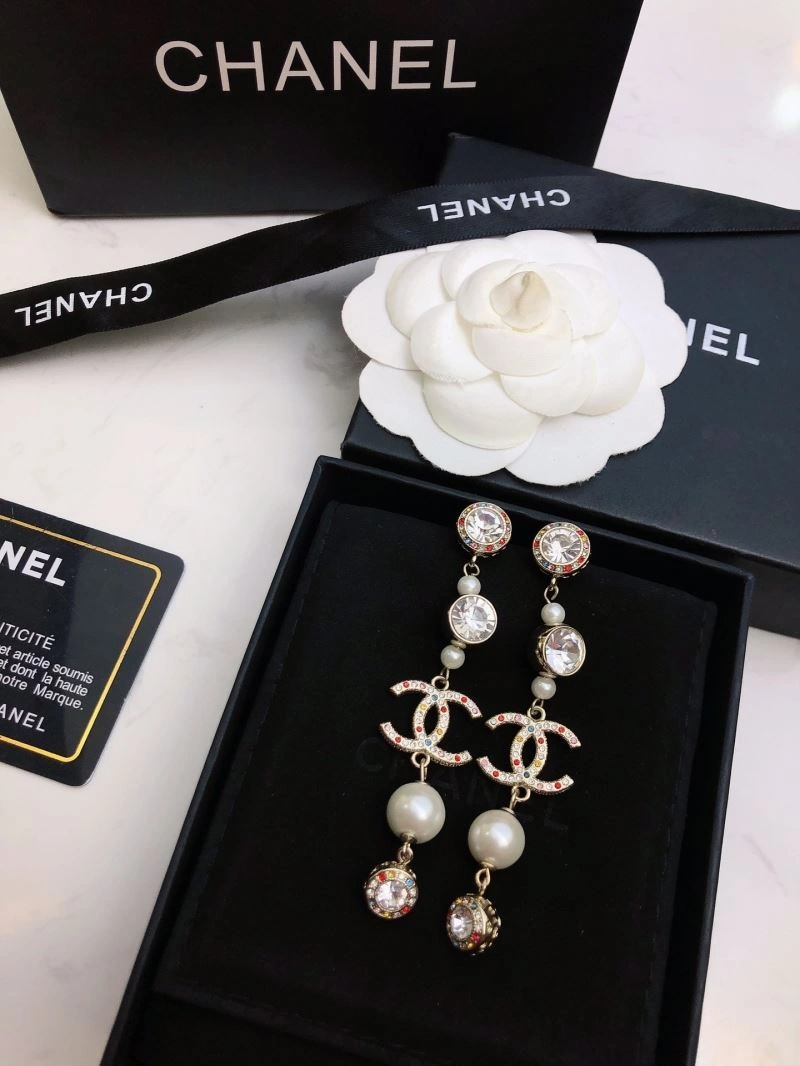 Sporty Chanel Earrings 230080