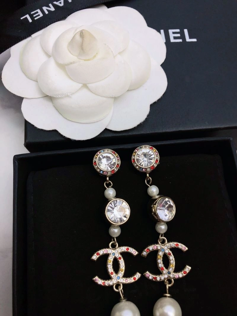Sporty Chanel Earrings 230080