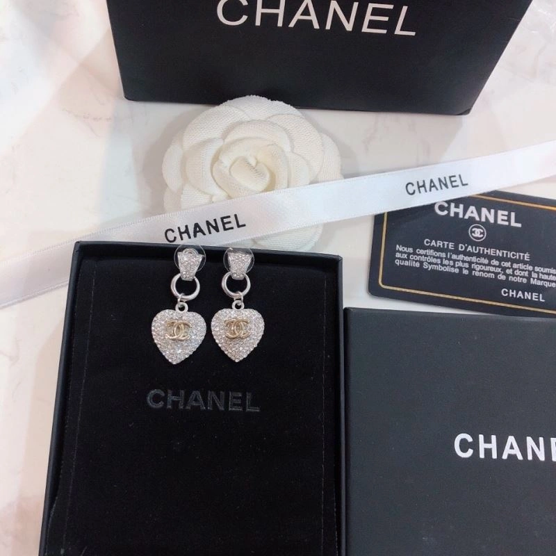 MoistureWicking Chanel Earrings 230089