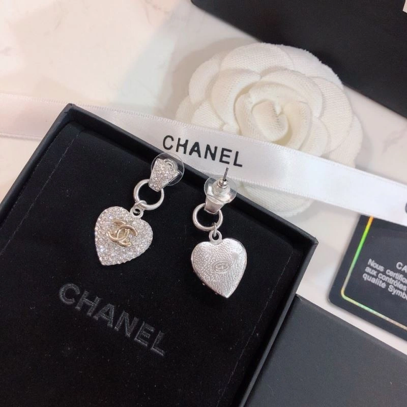 MoistureWicking Chanel Earrings 230089