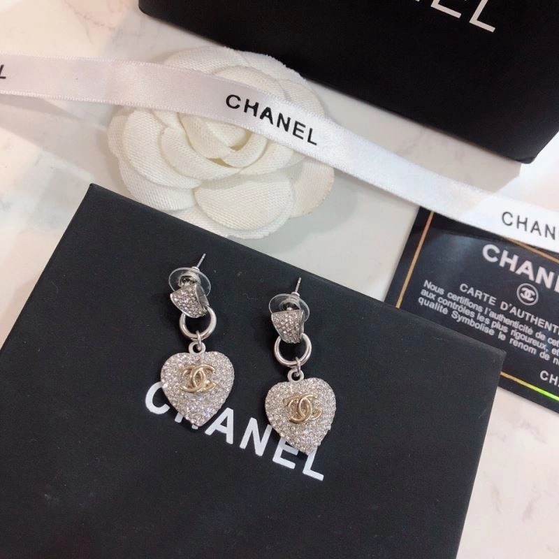 MoistureWicking Chanel Earrings 230089