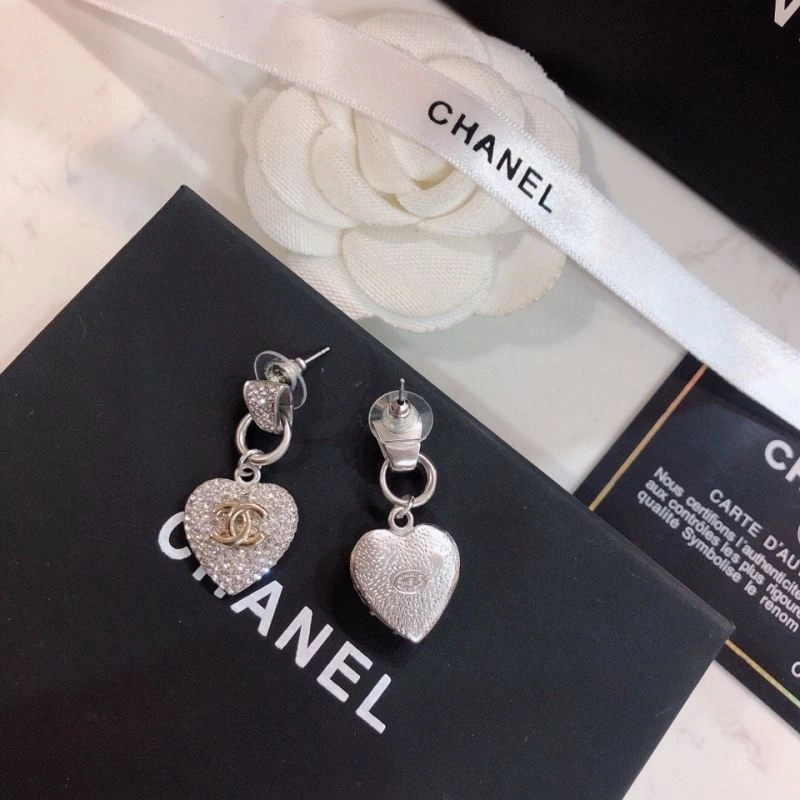 MoistureWicking Chanel Earrings 230089