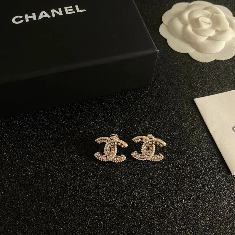 Chanel Earrings Vibrant 230053