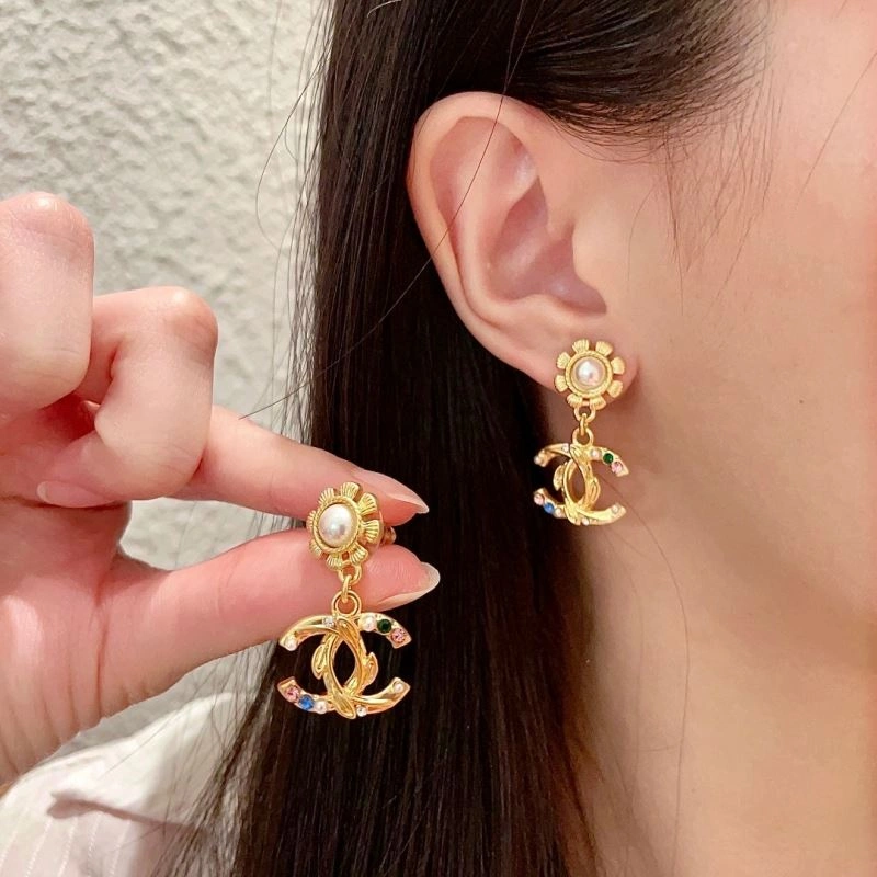 Chanel Earrings ModernLook 230043